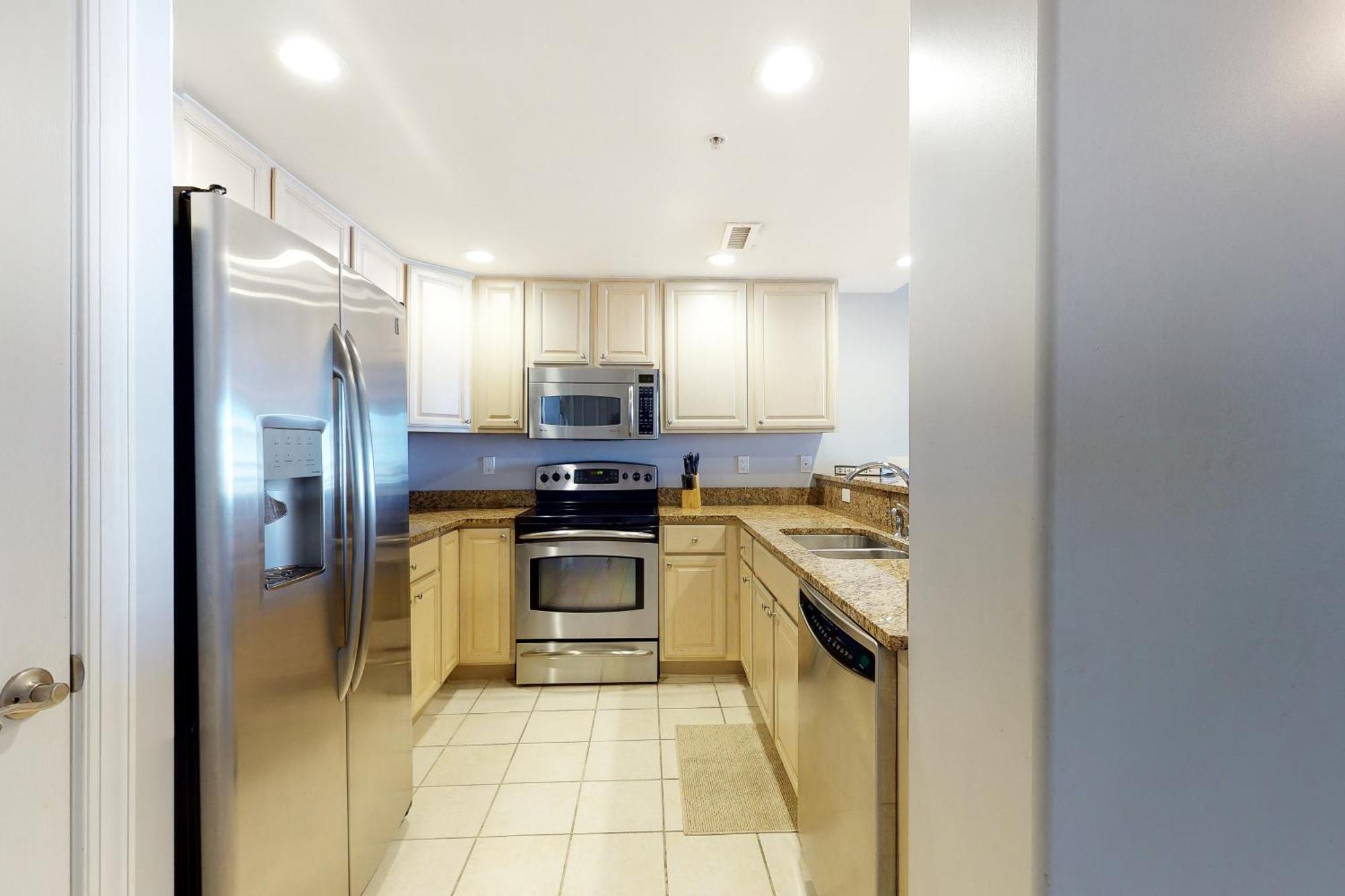 Emerson Towers Ocean City Room photo