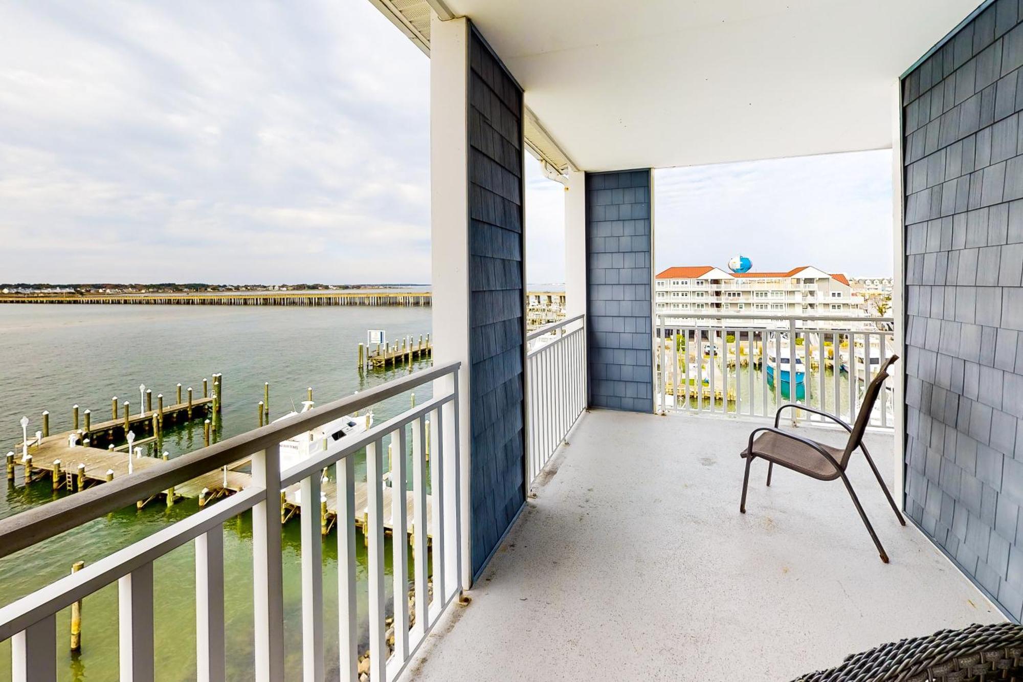 Emerson Towers Ocean City Room photo